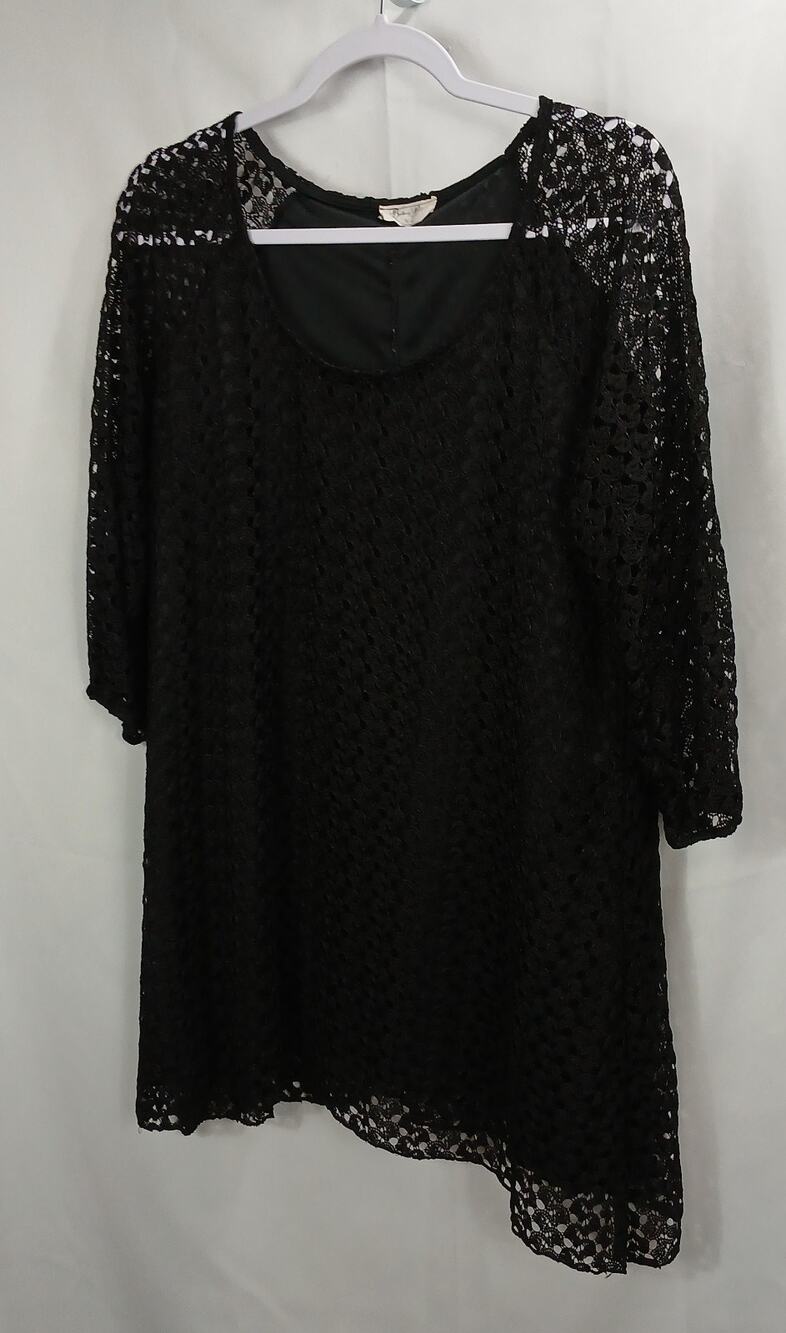 Black Pullover with Black Lace Overlay/Sophisticated/Festive/Holiday/Size **
